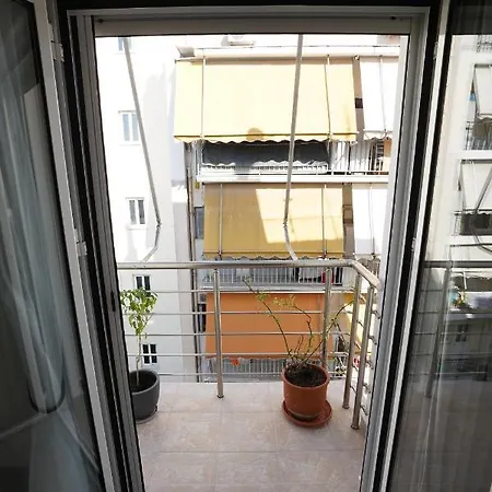 2 Mins To Metro Apartment Athen